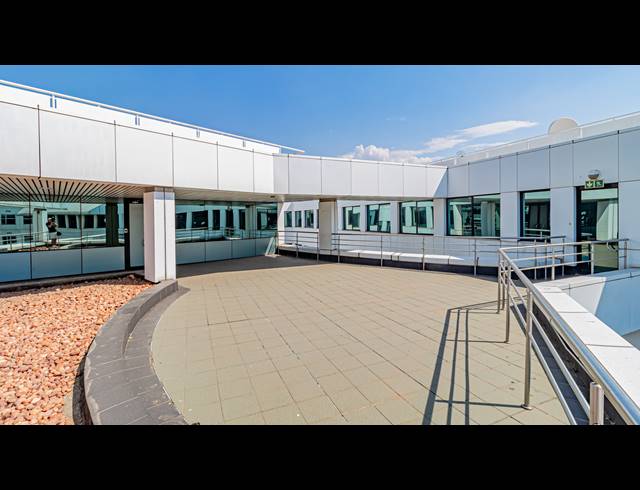3,330M² OFFICE TO LET IN ROSEBANK